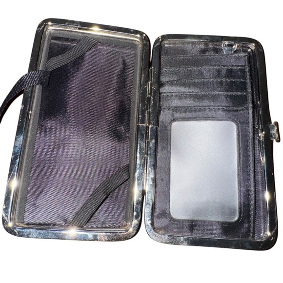 Elegant Silver Clutch Bag 5.5” X 3” With Clasp and Credit Card Holder EUC - Picture 4 of 7